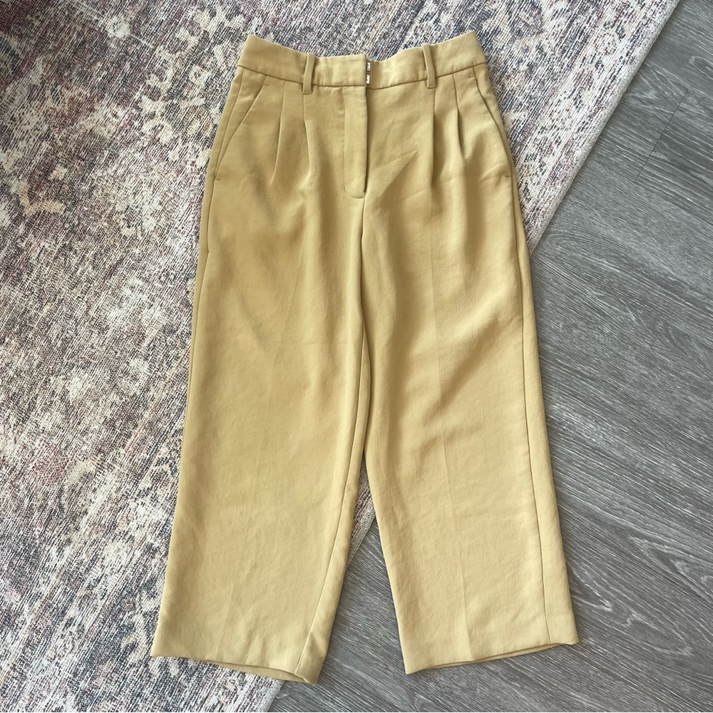 Aritzia Wilfred pleated crepette beige trousers